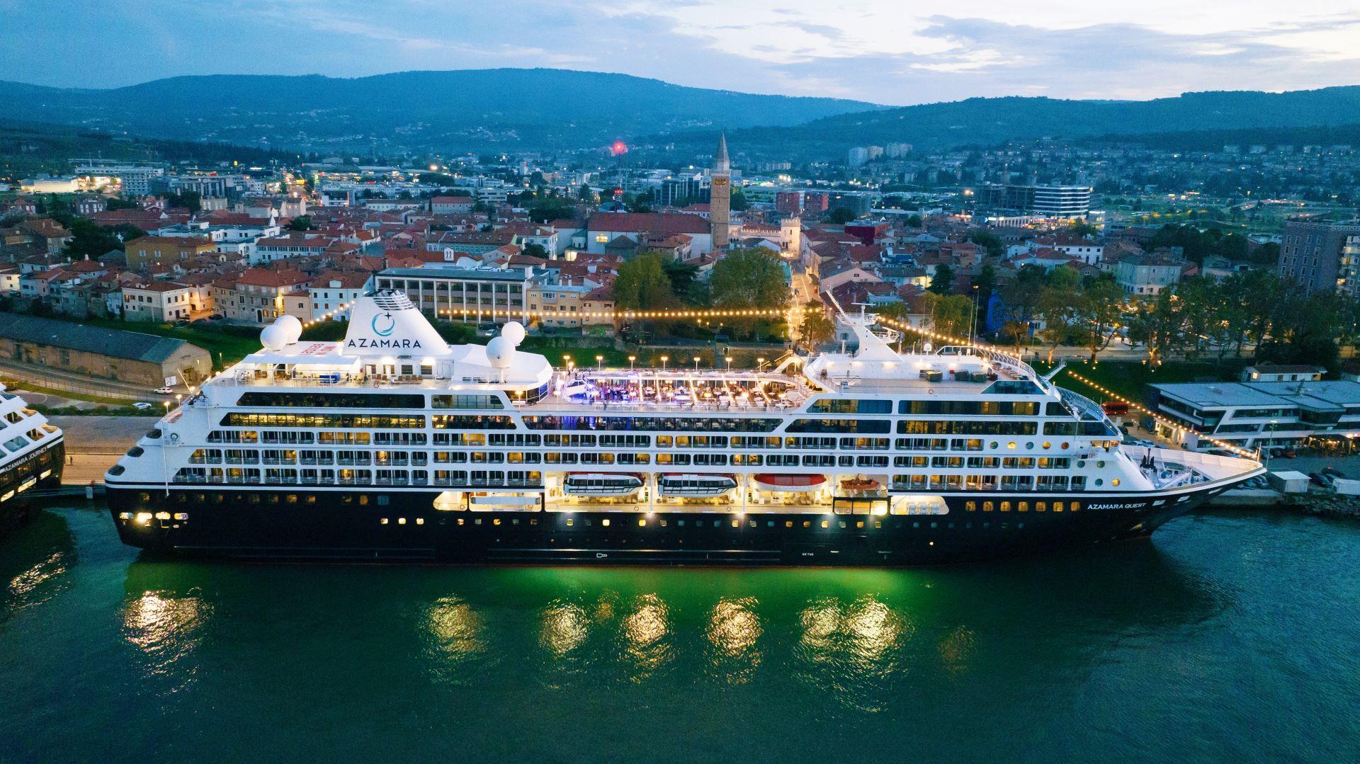 Azamara Distinctive Voyage with Wendy background