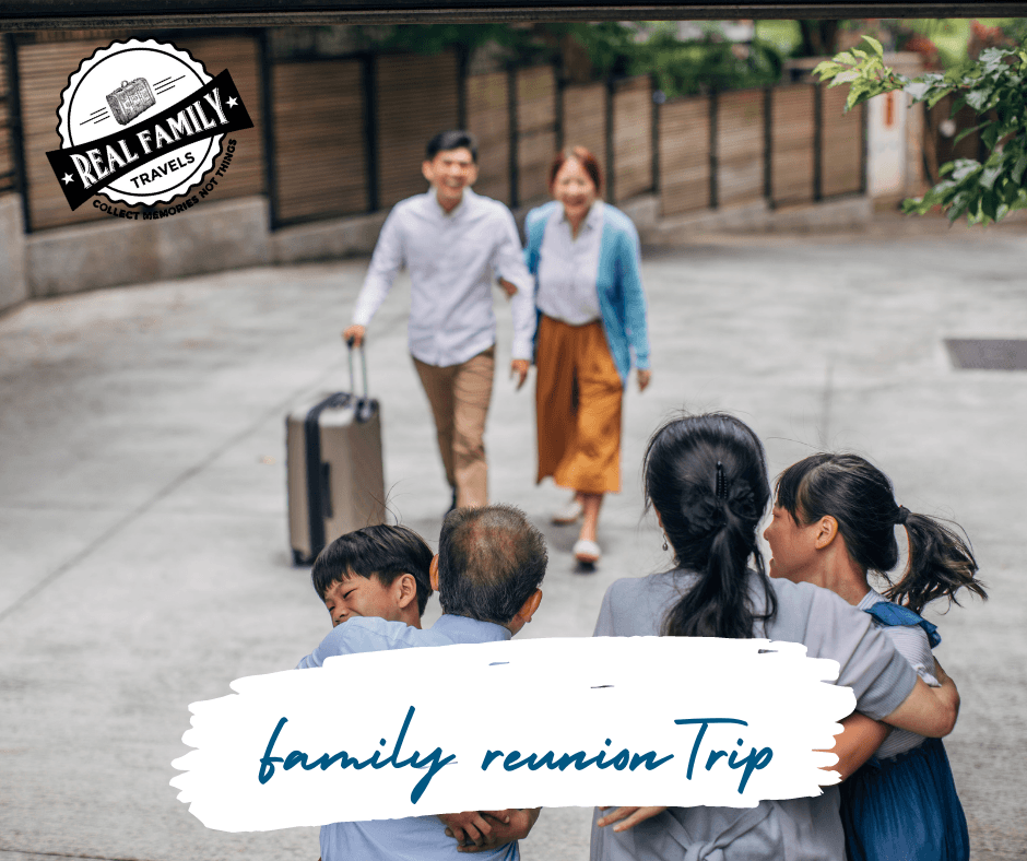 The Low Down on Getting the Perfect Family Reunion Trip - background banner